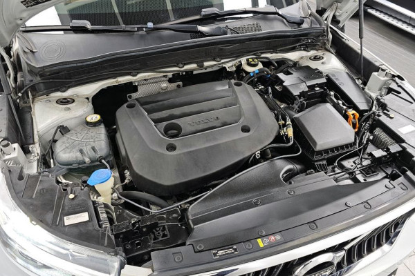 2020 Volvo XC40 с пробегом 153 205 км