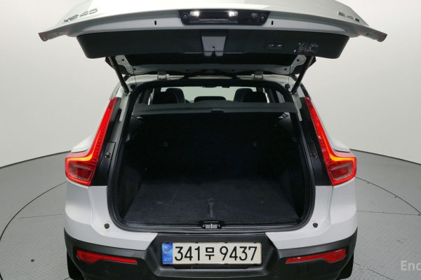 2021 Volvo XC40 с пробегом 11 685 км