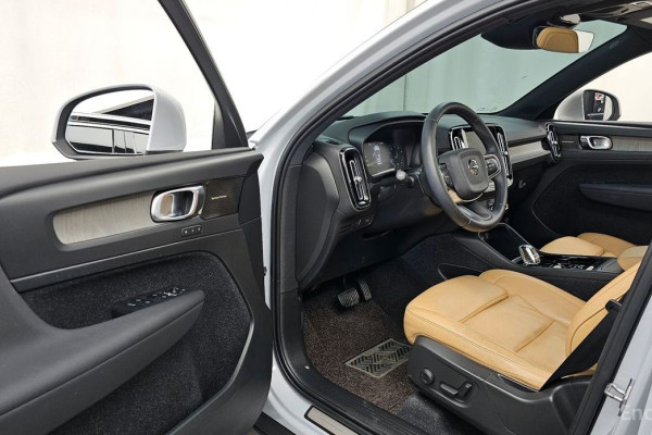 2020 Volvo XC40 с пробегом 153 205 км