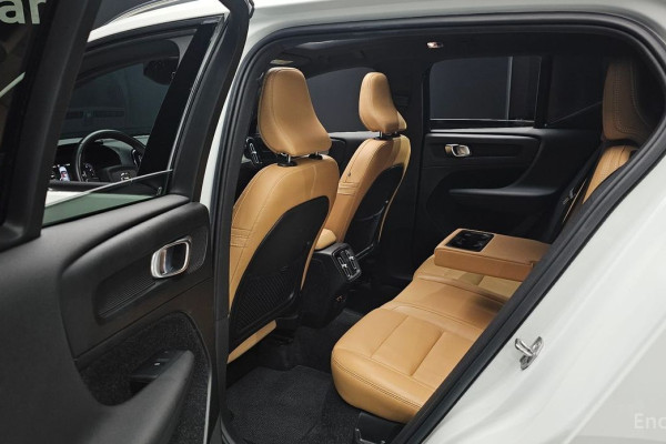 2019 Volvo XC40 с пробегом 82 763 км