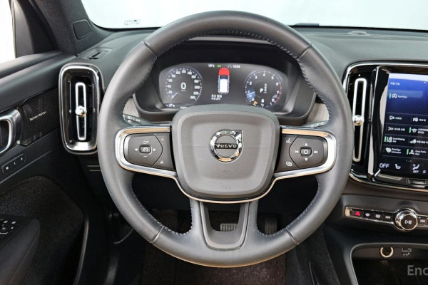 2020 Volvo XC40 с пробегом 153 205 км