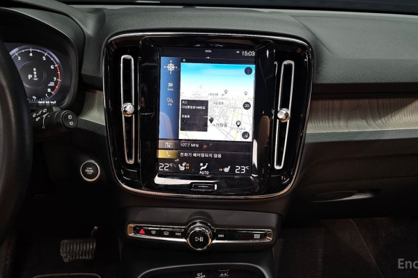 2019 Volvo XC40 с пробегом 82 763 км