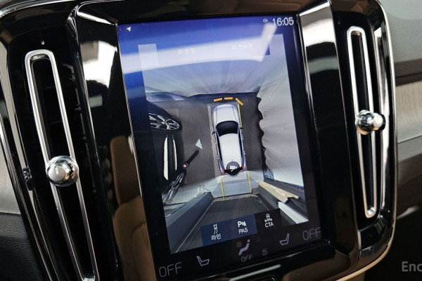 2020 Volvo XC40 с пробегом 153 205 км