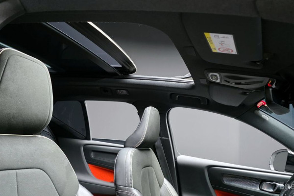 2020 Volvo XC40 с пробегом 44 646 км