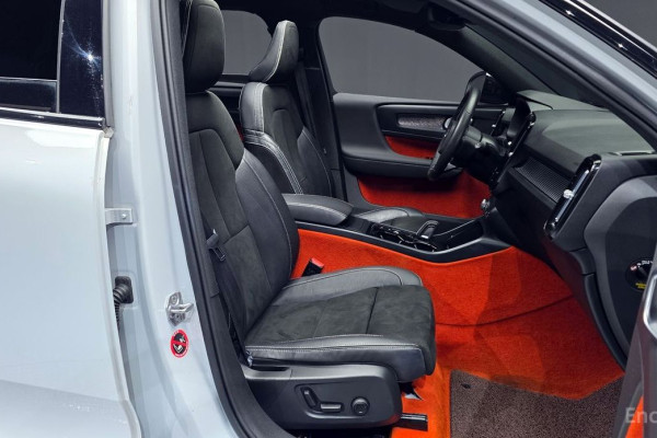 2021 Volvo XC40 с пробегом 120 319 км