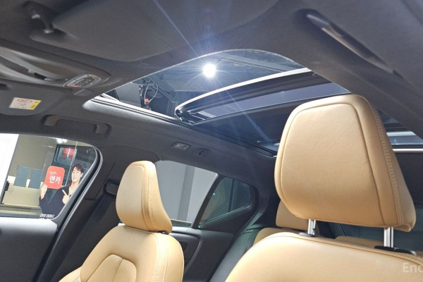 2020 Volvo XC40 с пробегом 24 755 км