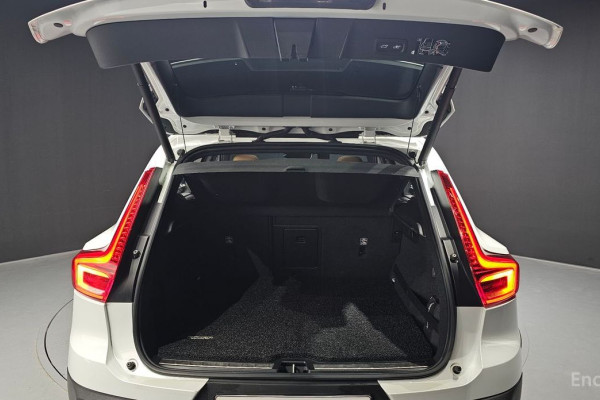 2019 Volvo XC40 с пробегом 82 763 км