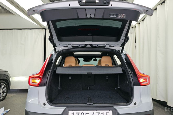 2020 Volvo XC40 с пробегом 153 205 км