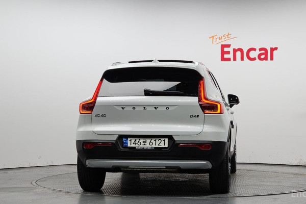 2021 Volvo XC40 с пробегом 39 468 км