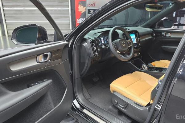 2021 Volvo XC40 с пробегом 47 342 км
