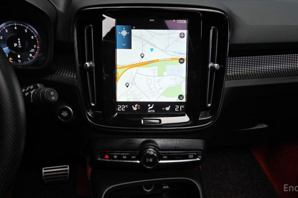 2021 Volvo XC40 с пробегом 120 319 км