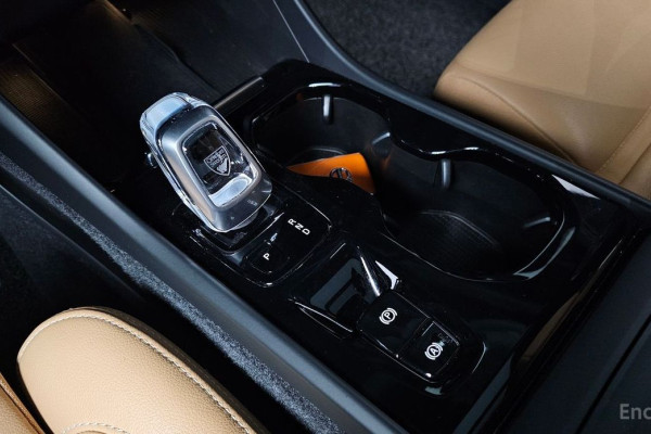 2020 Volvo XC40 с пробегом 64 891 км