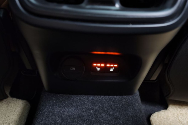 2021 Volvo XC40 с пробегом 33 513 км