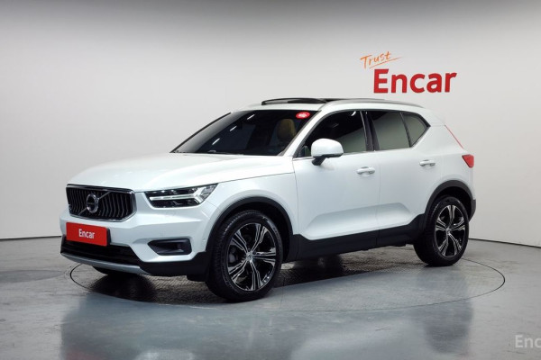 2020 Volvo XC40 с пробегом 32 662 км