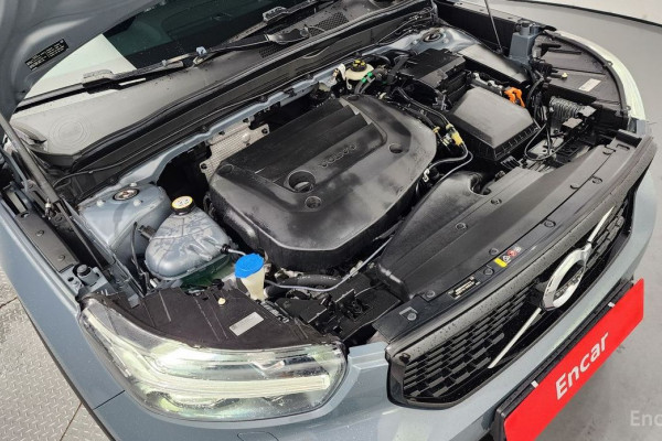 2020 Volvo XC40 с пробегом 78 153 км