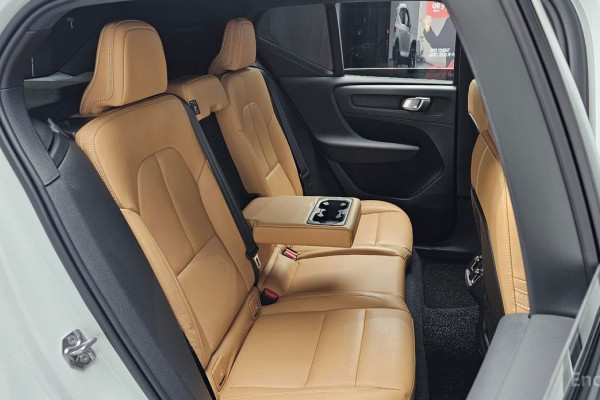 2020 Volvo XC40 с пробегом 64 891 км