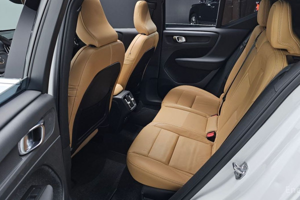 2021 Volvo XC40 с пробегом 39 468 км