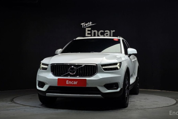 2021 Volvo XC40 с пробегом 108 997 км