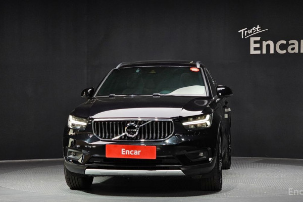 2021 Volvo XC40 с пробегом 50 548 км