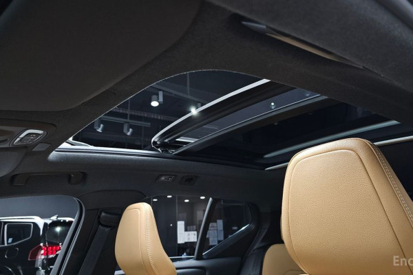 2021 Volvo XC40 с пробегом 39 468 км