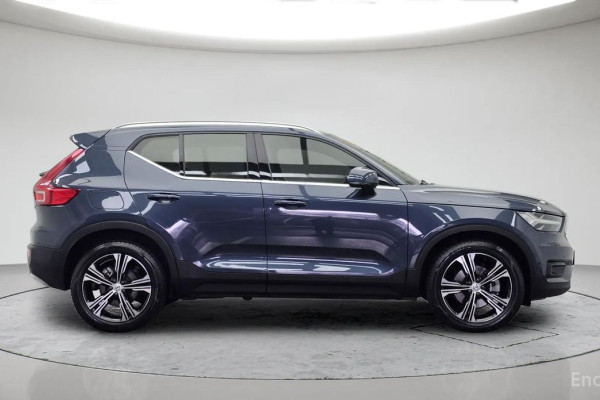2021 Volvo XC40 с пробегом 16 369 км