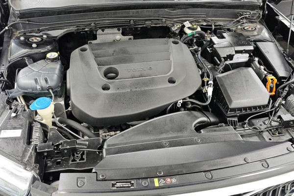 2021 Volvo XC40 с пробегом 50 548 км