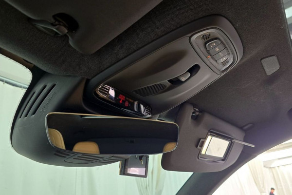 2021 Volvo XC40 с пробегом 63 160 км