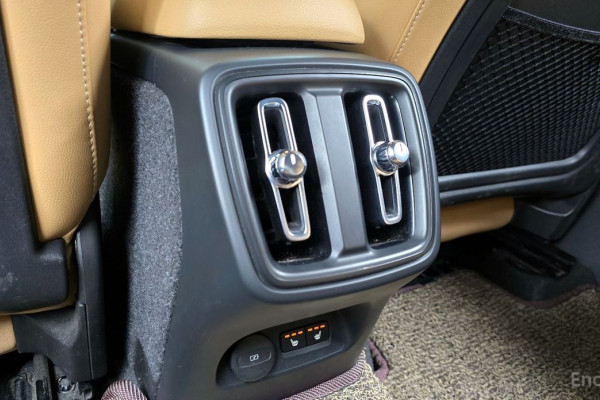 2021 Volvo XC40 с пробегом 63 160 км