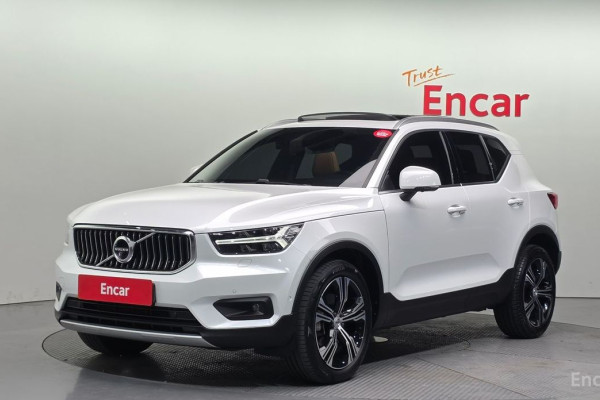 2020 Volvo XC40 с пробегом 36 600 км