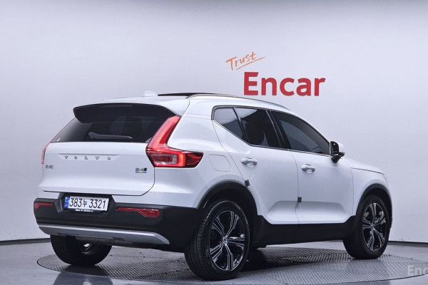 2020 Volvo XC40 с пробегом 50 662 км