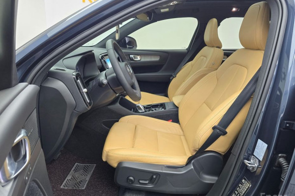 2021 Volvo XC40 с пробегом 16 369 км