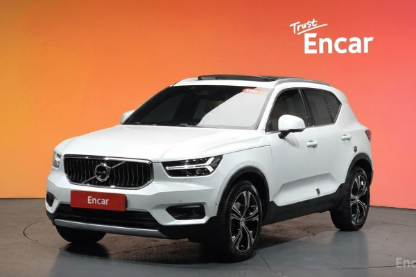 2020 Volvo XC40 с пробегом 70 179 км