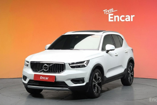 2020 Volvo XC40 с пробегом 37 583 км