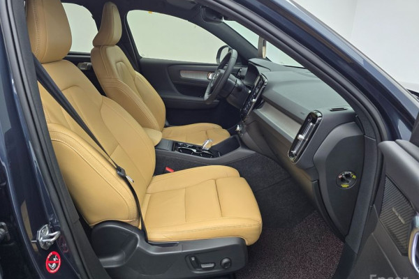 2021 Volvo XC40 с пробегом 16 369 км