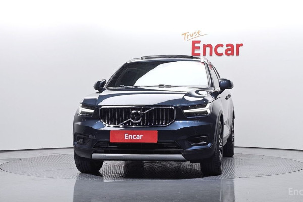 2020 Volvo XC40 с пробегом 26 228 км