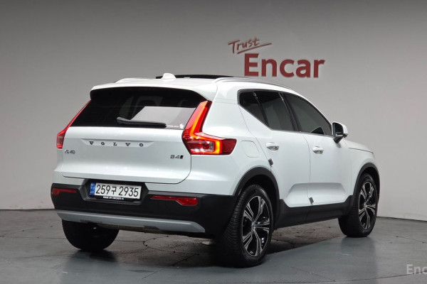2020 Volvo XC40 с пробегом 70 179 км
