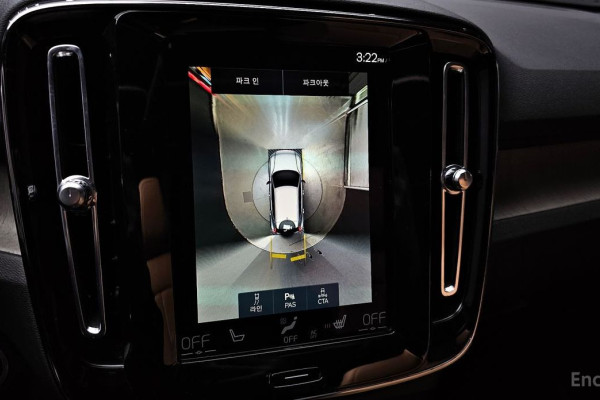 2021 Volvo XC40 с пробегом 108 997 км