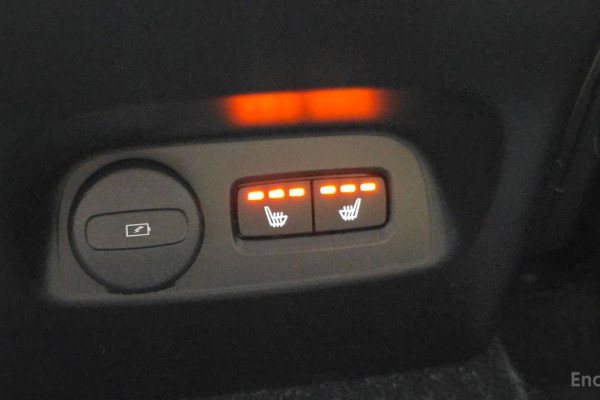 2020 Volvo XC40 с пробегом 36 600 км