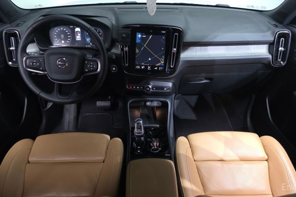 2020 Volvo XC40 с пробегом 70 179 км