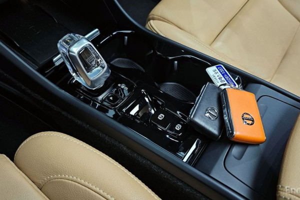 2020 Volvo XC40 с пробегом 26 228 км