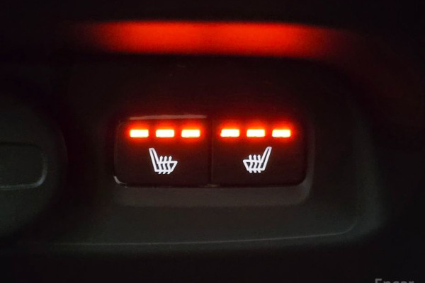 2021 Volvo XC40 с пробегом 16 369 км