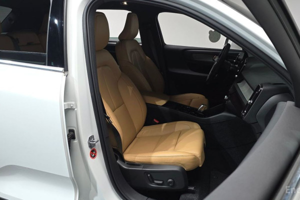 2020 Volvo XC40 с пробегом 70 179 км