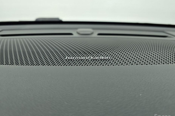 2020 Volvo XC40 с пробегом 72 068 км