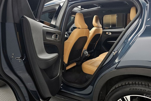 2020 Volvo XC40 с пробегом 26 228 км