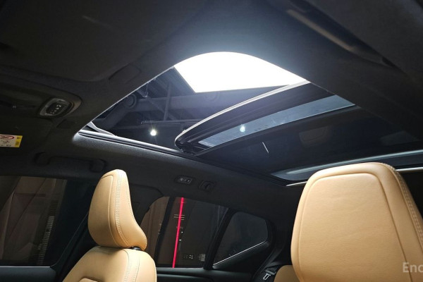 2020 Volvo XC40 с пробегом 26 228 км