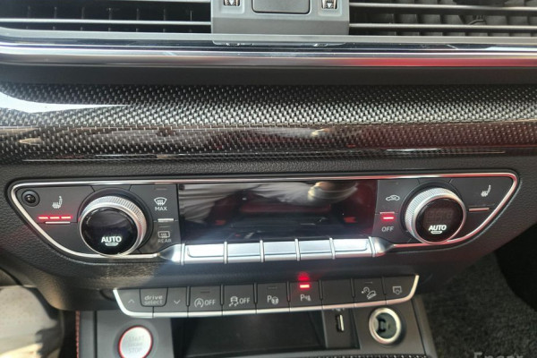 2023 Audi SQ5 с пробегом 54 941 км