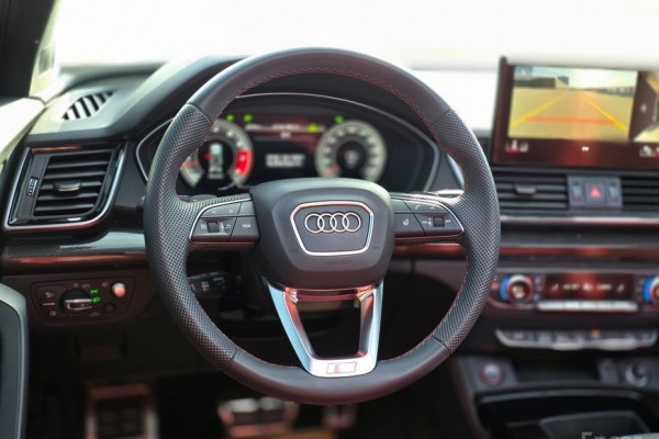 2022 Audi SQ5 с пробегом 39 187 км