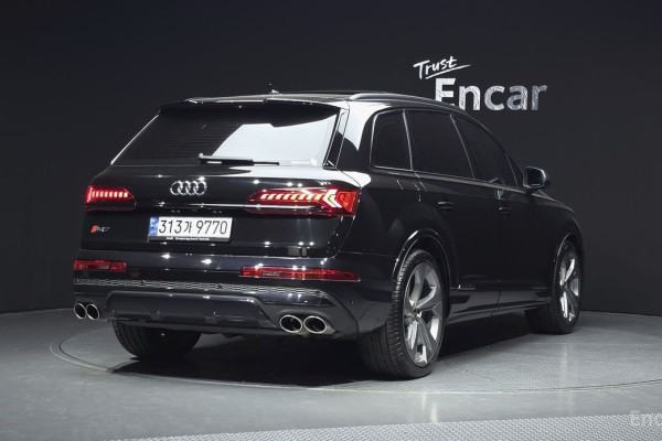 2023 Audi SQ7 с пробегом 21 419 км