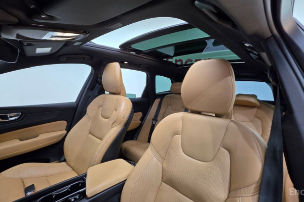 2022 Volvo XC60 с пробегом 77 380 км