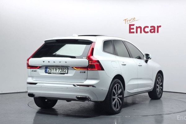2021 Volvo XC60 с пробегом 54 488 км